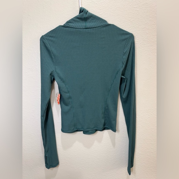 FP Movement by Free People NWT Tempo Ribbed Turtleneck Top Size S - Picture 9 of 10